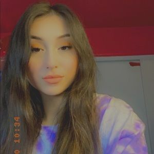 Meet your Posher, Daysi